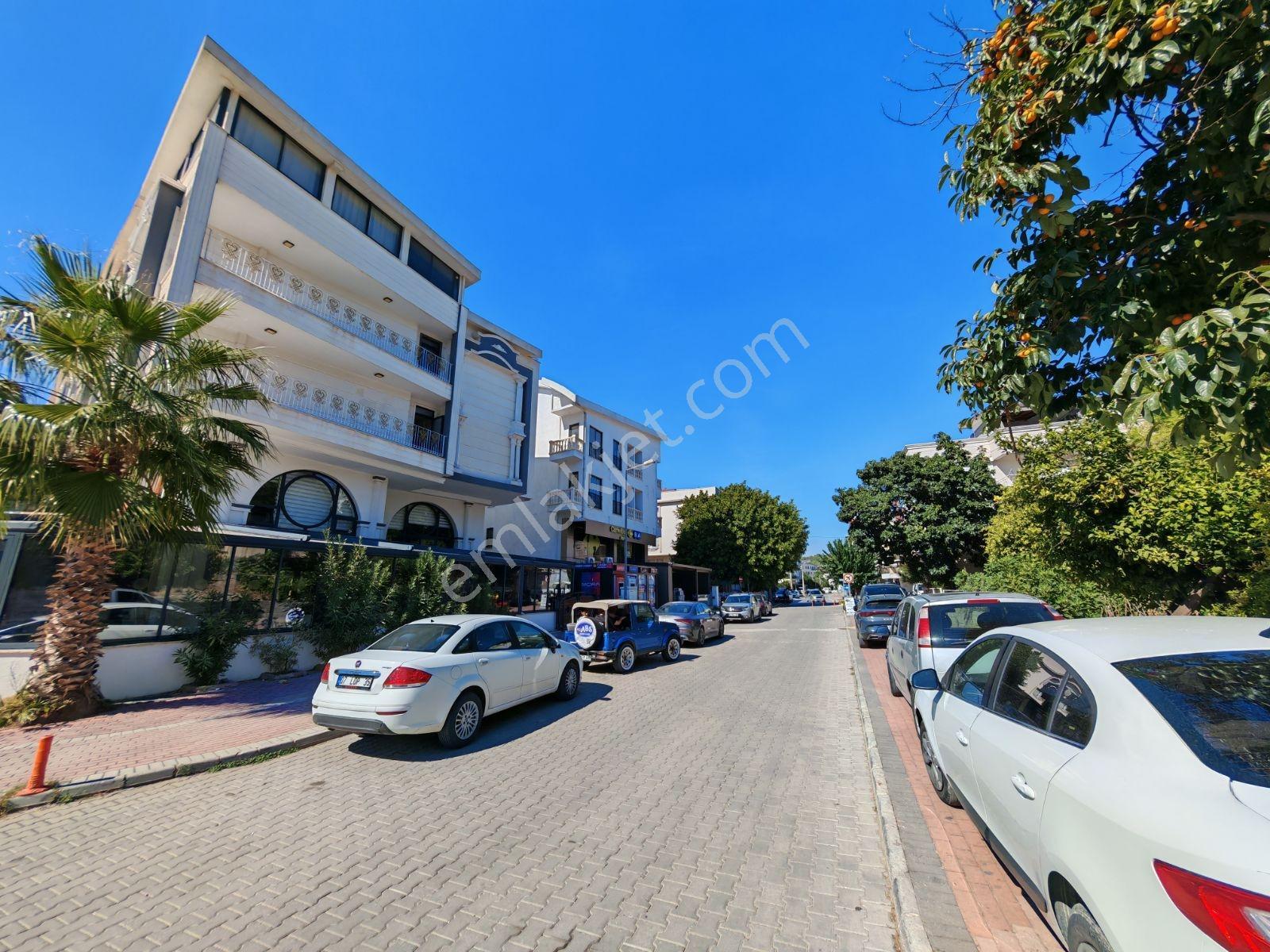 Yukarıpazarcı Mahallesinde Çarşı Merkezinde Ticari +konut — fotoğraf 9