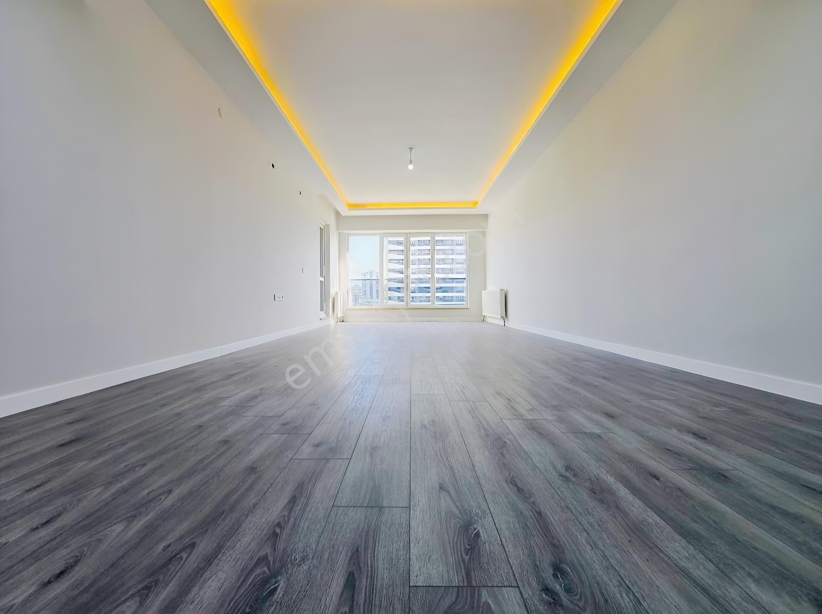_║garanti Emlak'tan - Huzur Towers'ta - Sitenin En Büyük Dairesi — fotoğraf 13