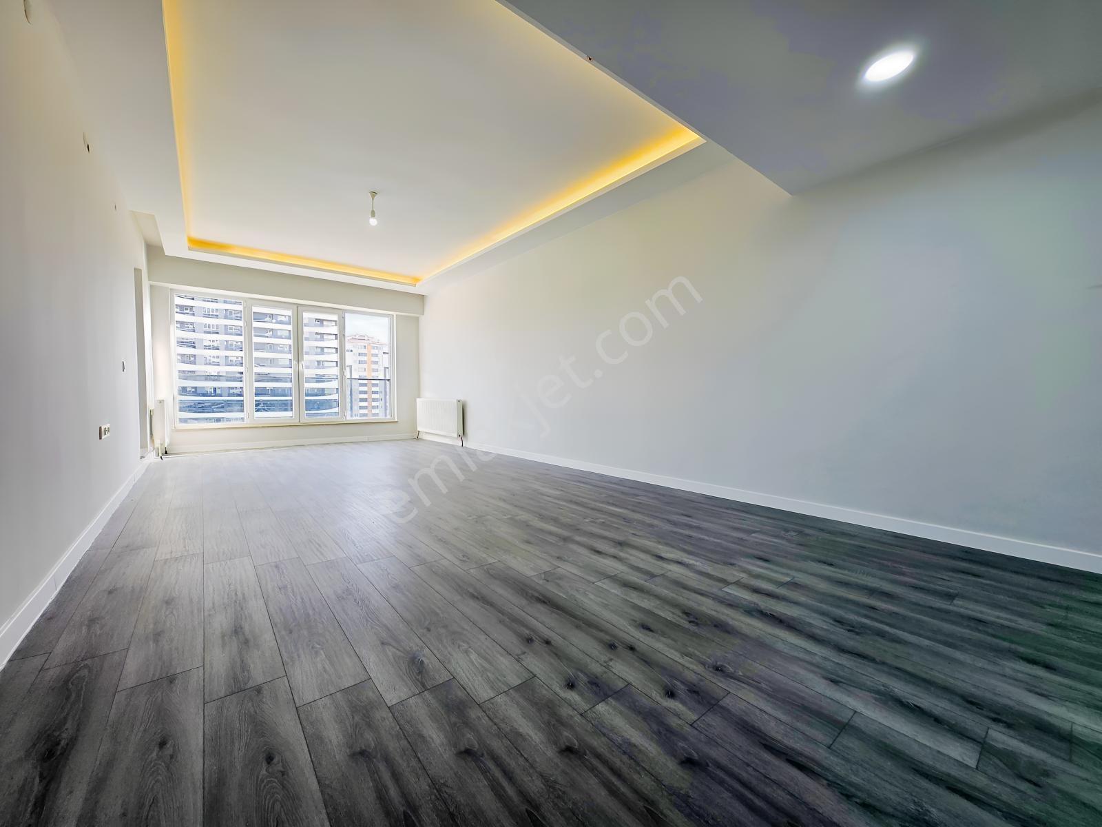 _║garanti Emlak'tan - Huzur Towers'ta - Sitenin En Büyük Dairesi — fotoğraf 15