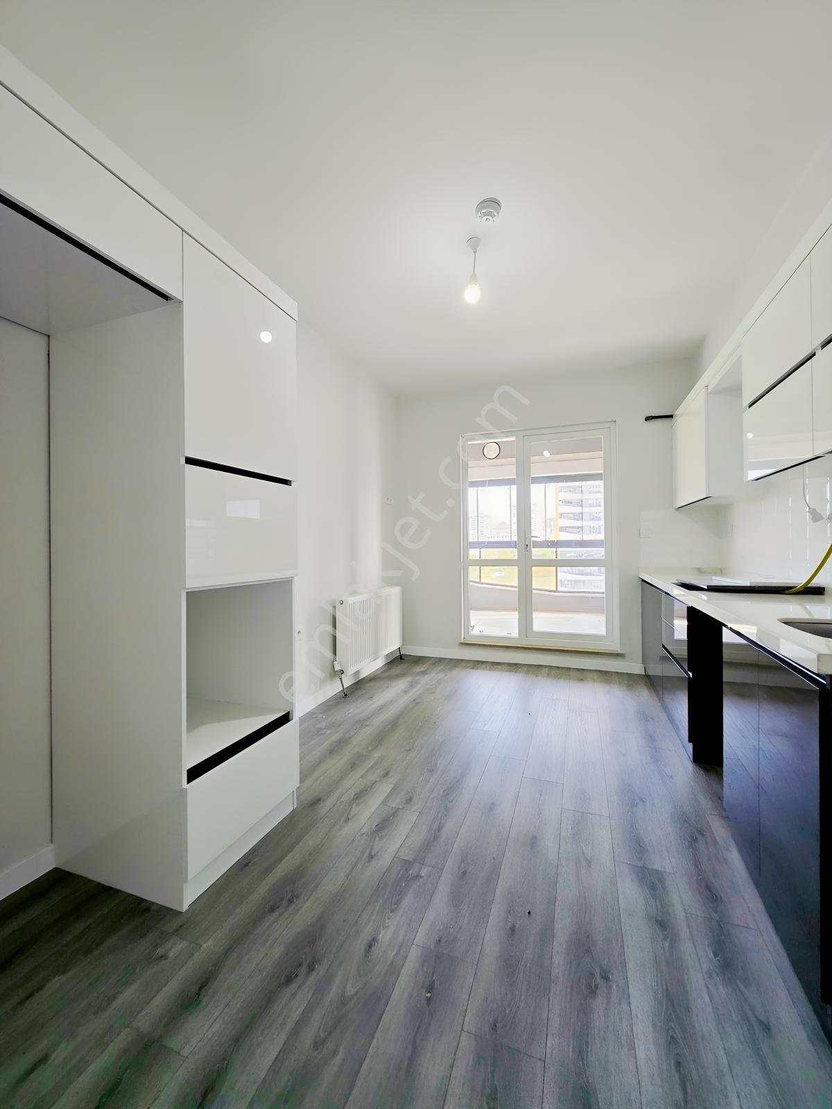 _║garanti Emlak'tan - Huzur Towers'ta - Sitenin En Büyük Dairesi — fotoğraf 20