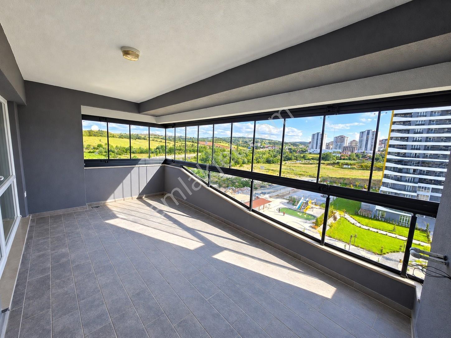 _║garanti Emlak'tan - Huzur Towers'ta - Sitenin En Büyük Dairesi — fotoğraf 22