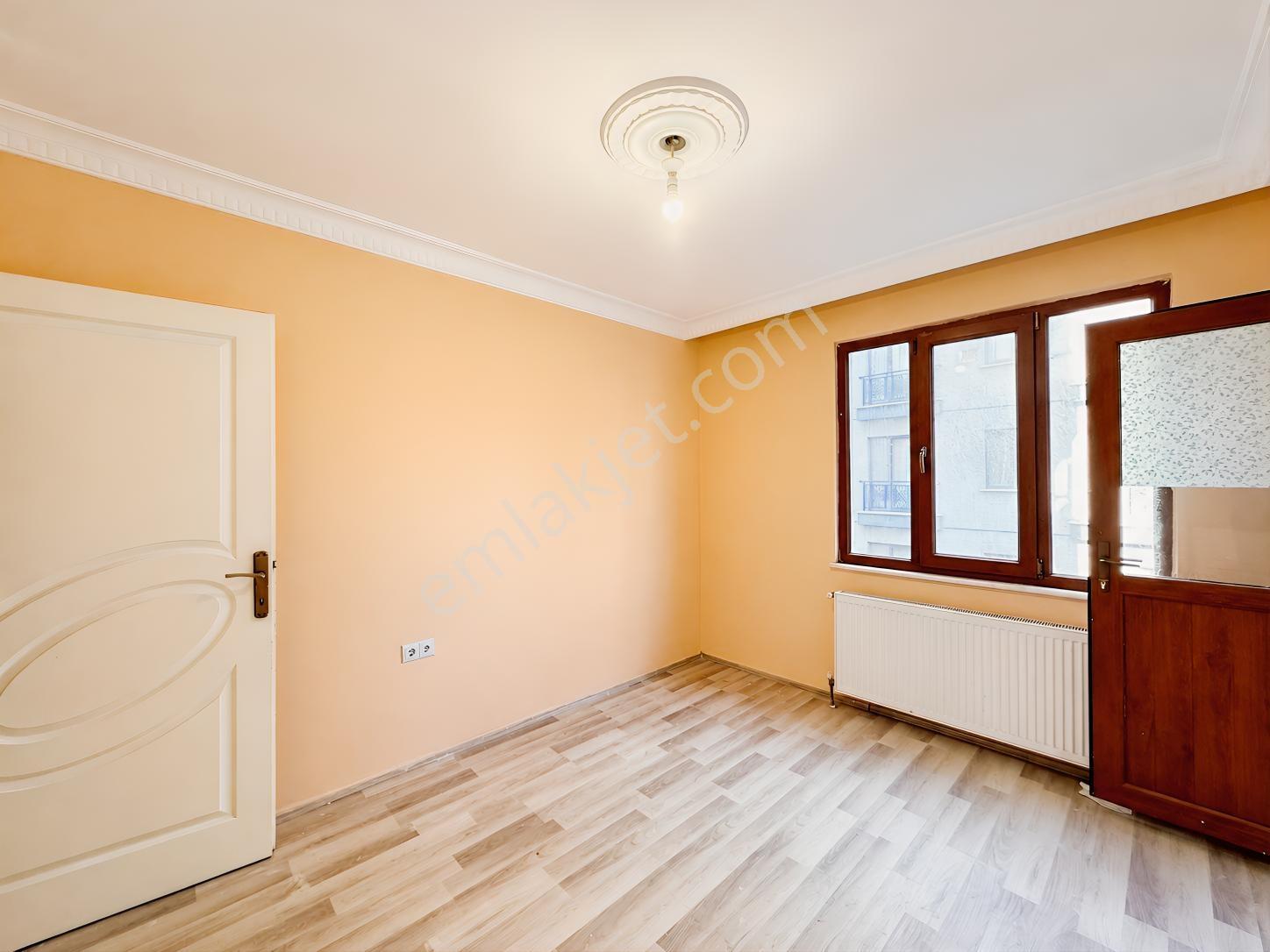 Acil Çırçırda Güzel Konumda Satılık 2+1 Ferah Arakat Daire — fotoğraf 6