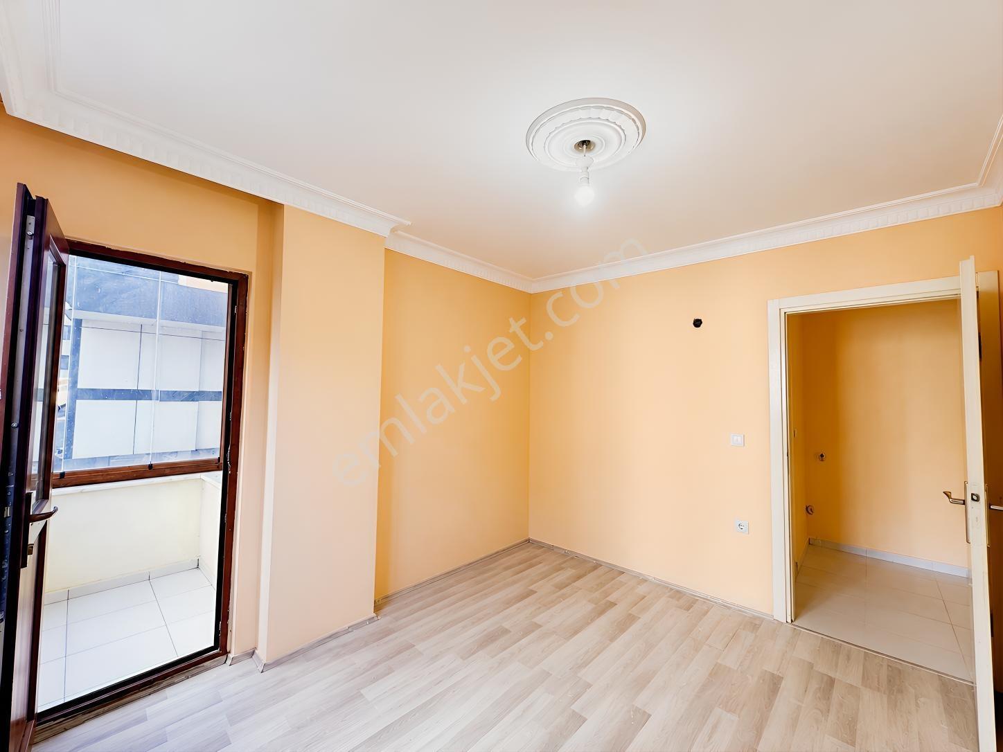 Acil Çırçırda Güzel Konumda Satılık 2+1 Ferah Arakat Daire — fotoğraf 14