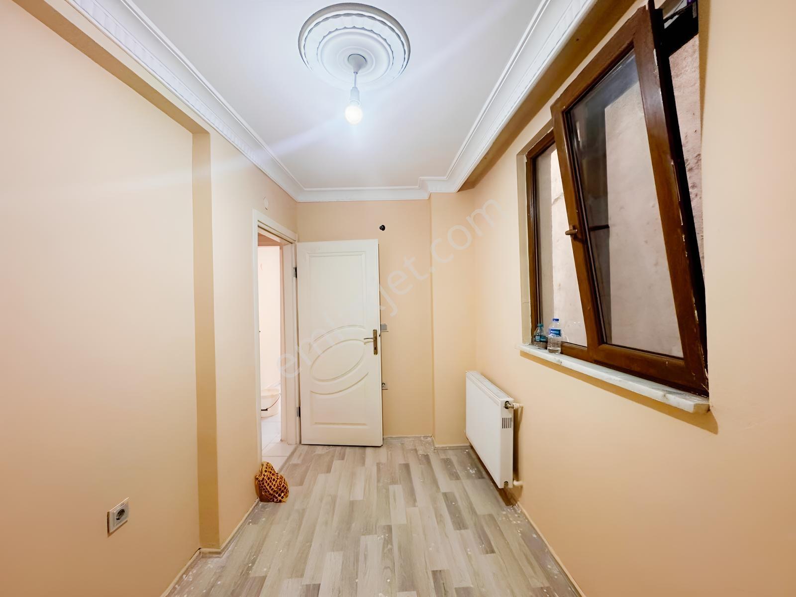 Acil Çırçırda Güzel Konumda Satılık 2+1 Ferah Arakat Daire — fotoğraf 19