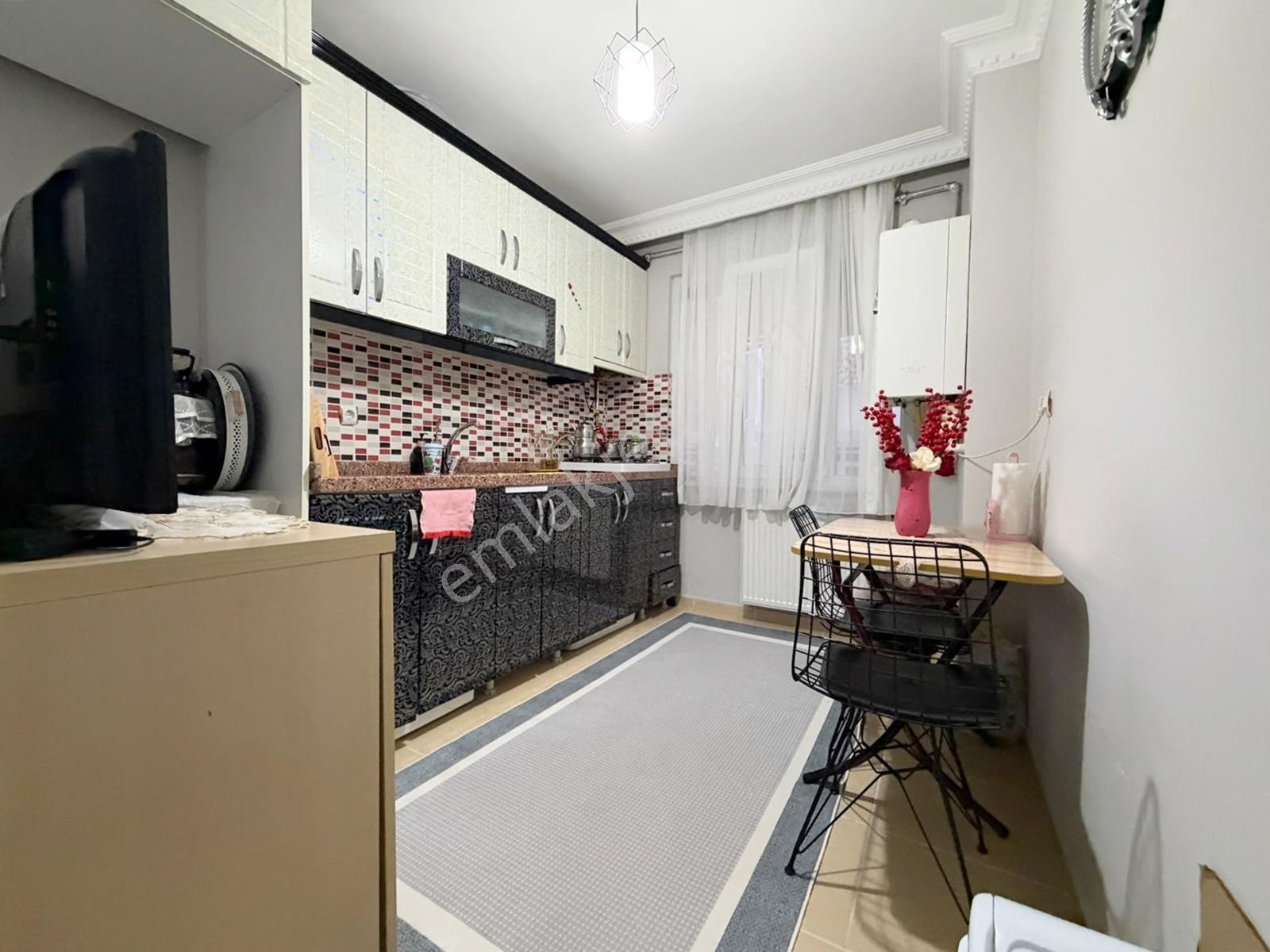 Balıkyolu Mahallesi Tem Otobana Yakın 1+1 Dekorlu Yüksekgiriş !! — fotoğraf 14