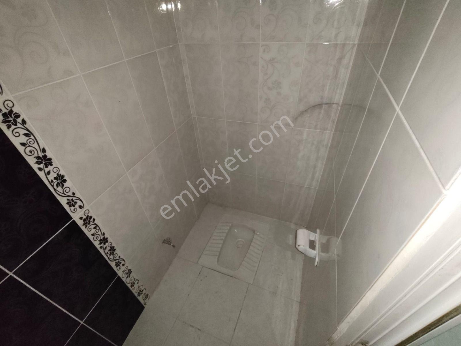 Yılmaz Gayrımenkulden 5+1 Teras 4 Son Kat Ful Yapılı Icınde Kıracı Var Yatırımlık Emsalının Altında — fotoğraf 10