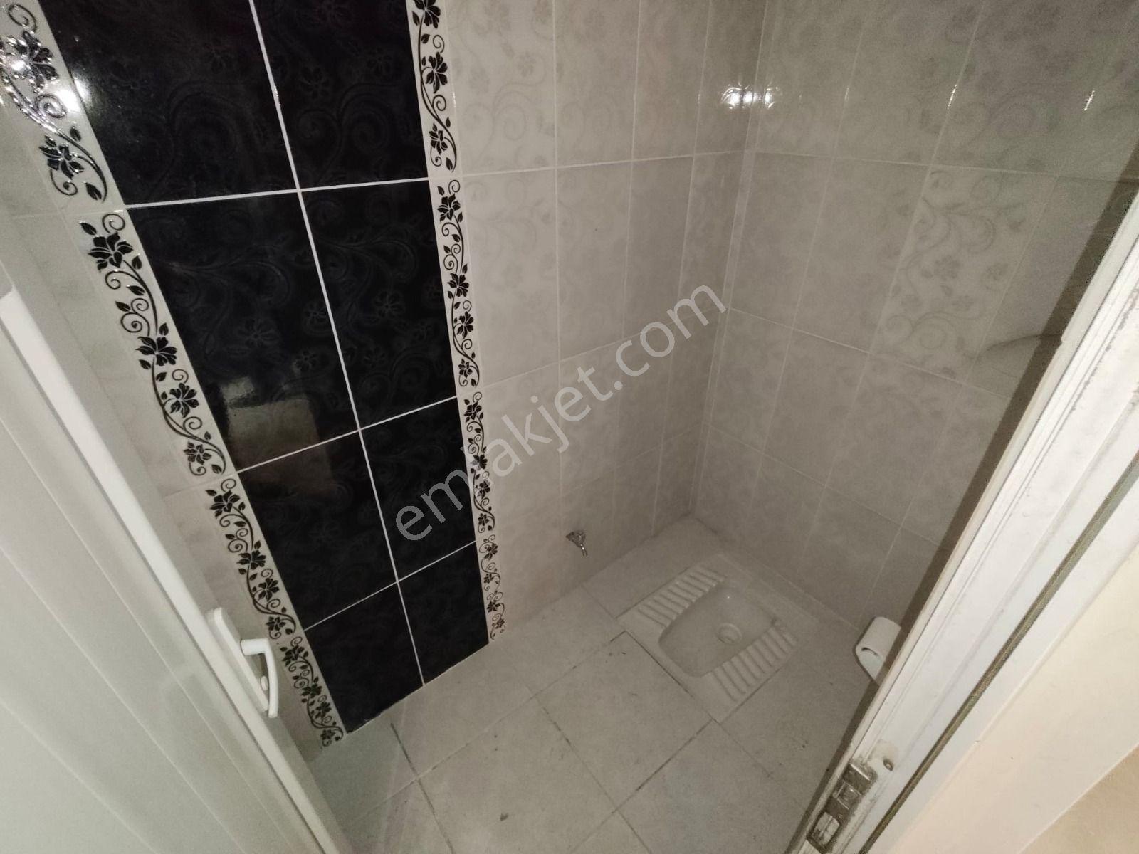 Yılmaz Gayrımenkulden 5+1 Teras 4 Son Kat Ful Yapılı Icınde Kıracı Var Yatırımlık Emsalının Altında — fotoğraf 22