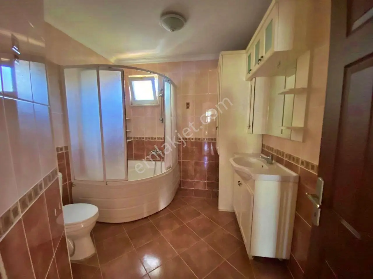 Uytundan Edremitte Daire Fiyatına 5+1 Satılık Tripleks Villa — fotoğraf 11