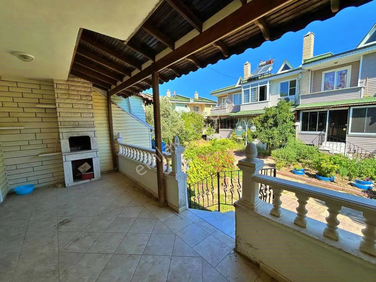 Uytundan Edremitte Daire Fiyatına 5+1 Satılık Tripleks Villa — fotoğraf 14
