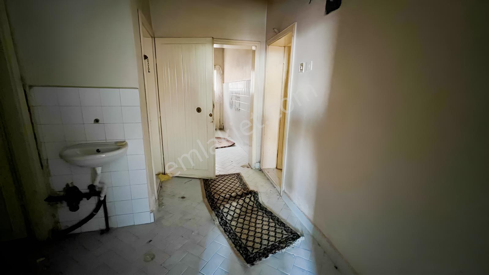 Royale'den Yunusemrede Komple Satılık Bina — fotoğraf 5