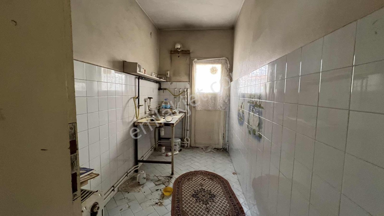 Royale'den Yunusemrede Komple Satılık Bina — fotoğraf 6