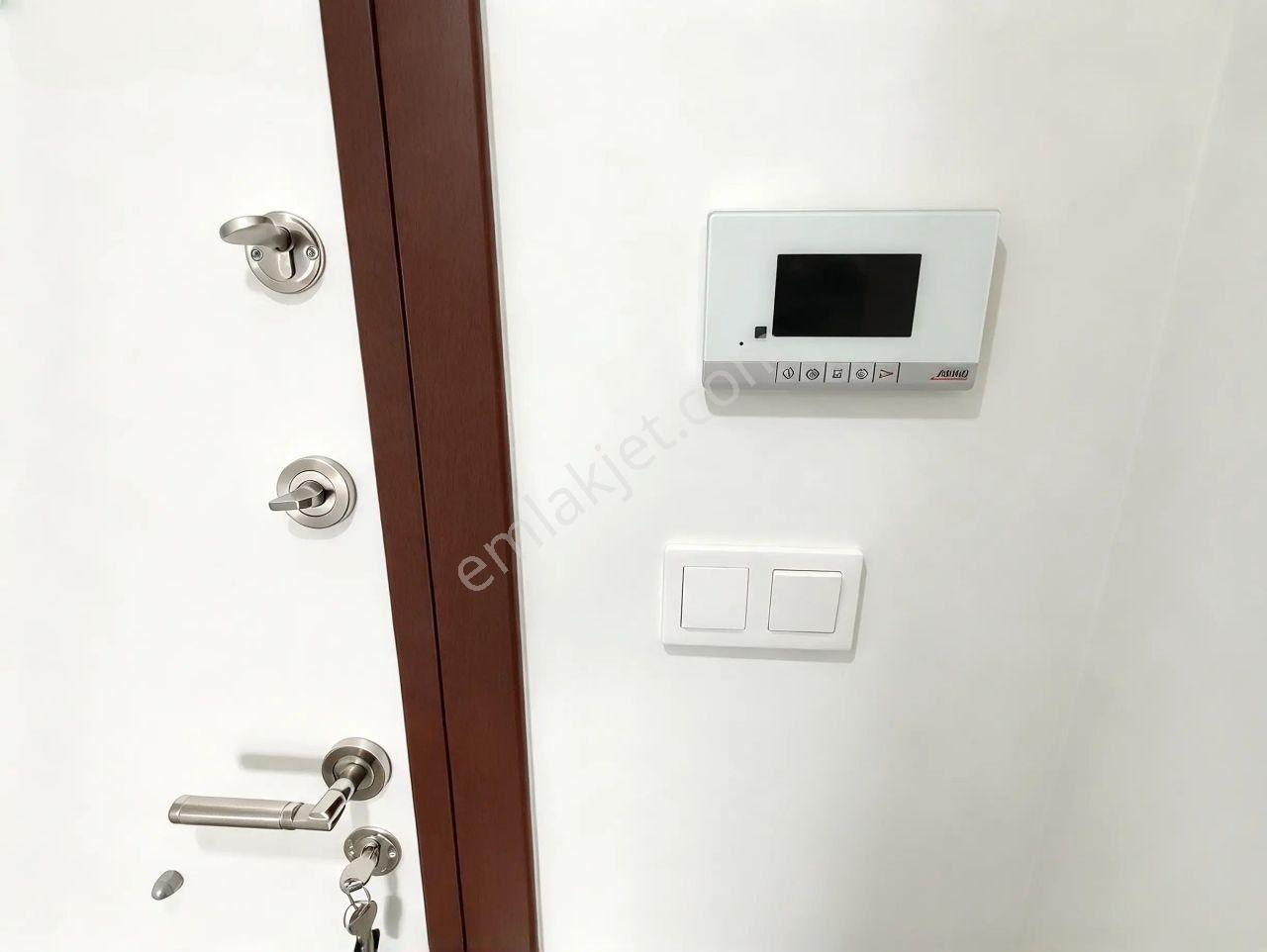 Uytundan Edremitte Devasa Genişlikte Çift Cepheli 3+1 Lüks Daire — fotoğraf 12
