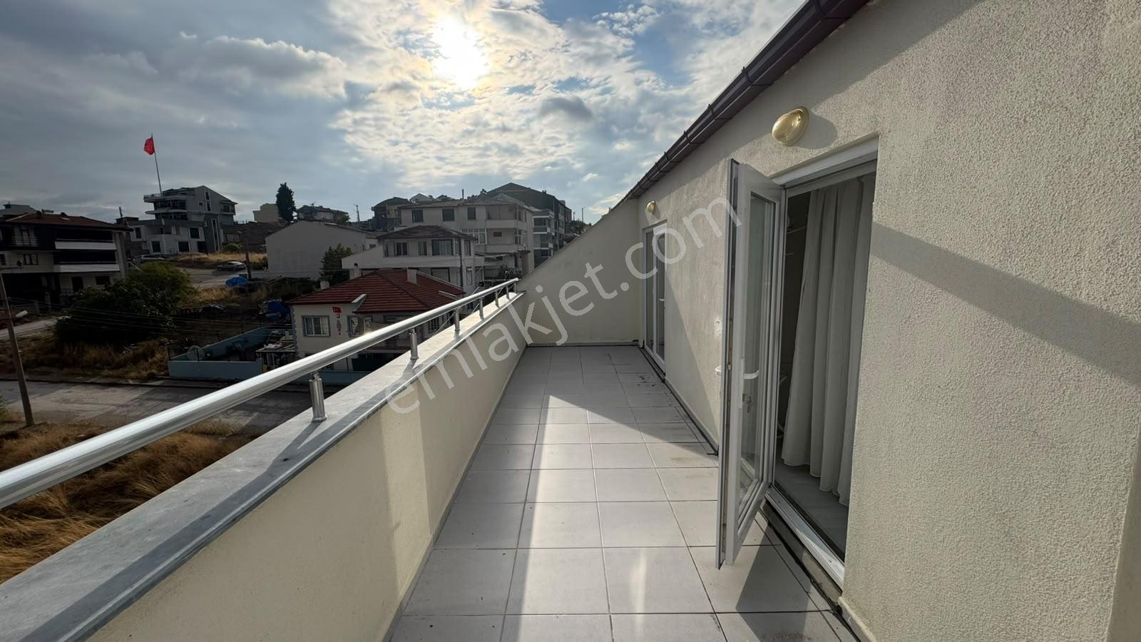 Mir'den Çift Banyolu Giyinme Odalı Eski Ssk Yakını 2+1 Daire — fotoğraf 3