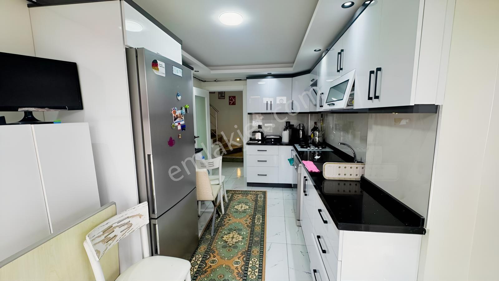 Mir'den Çift Banyolu Giyinme Odalı Eski Ssk Yakını 2+1 Daire — fotoğraf 15