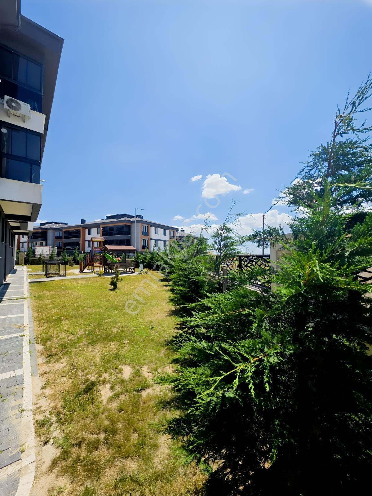 Koru 2 Son Daire 3+1 Zemin Havuz Cephe Yatay Mimari — fotoğraf 7