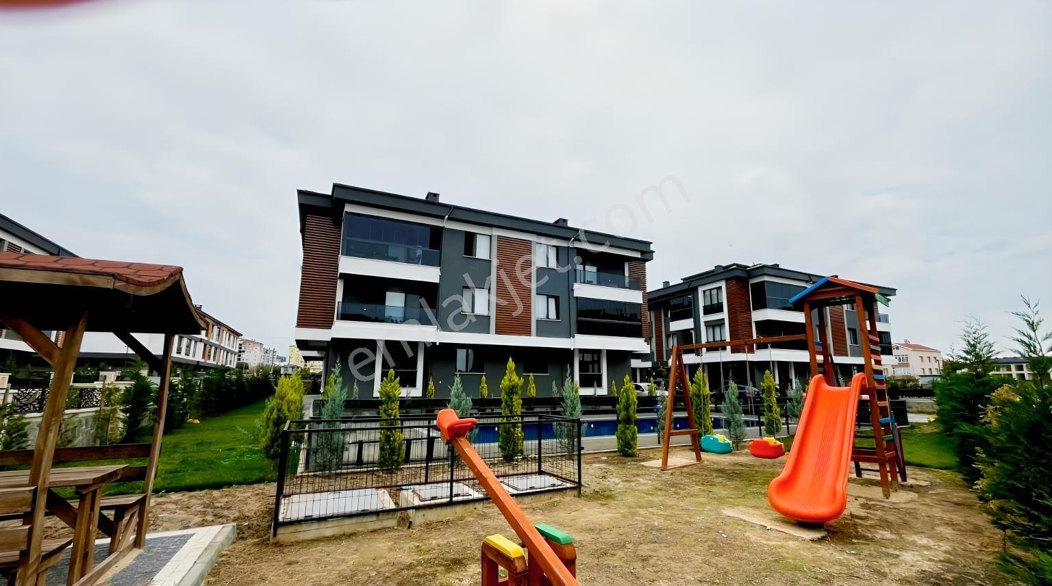 Koru 2 Son Daire 3+1 Zemin Havuz Cephe Yatay Mimari — fotoğraf 8