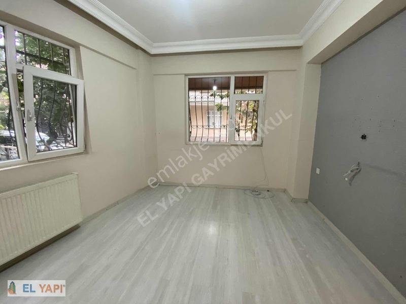 Kirazlı Metrosuna Çok Yakın 2+1 Krediye Uygun Satılık Daire — fotoğraf 3