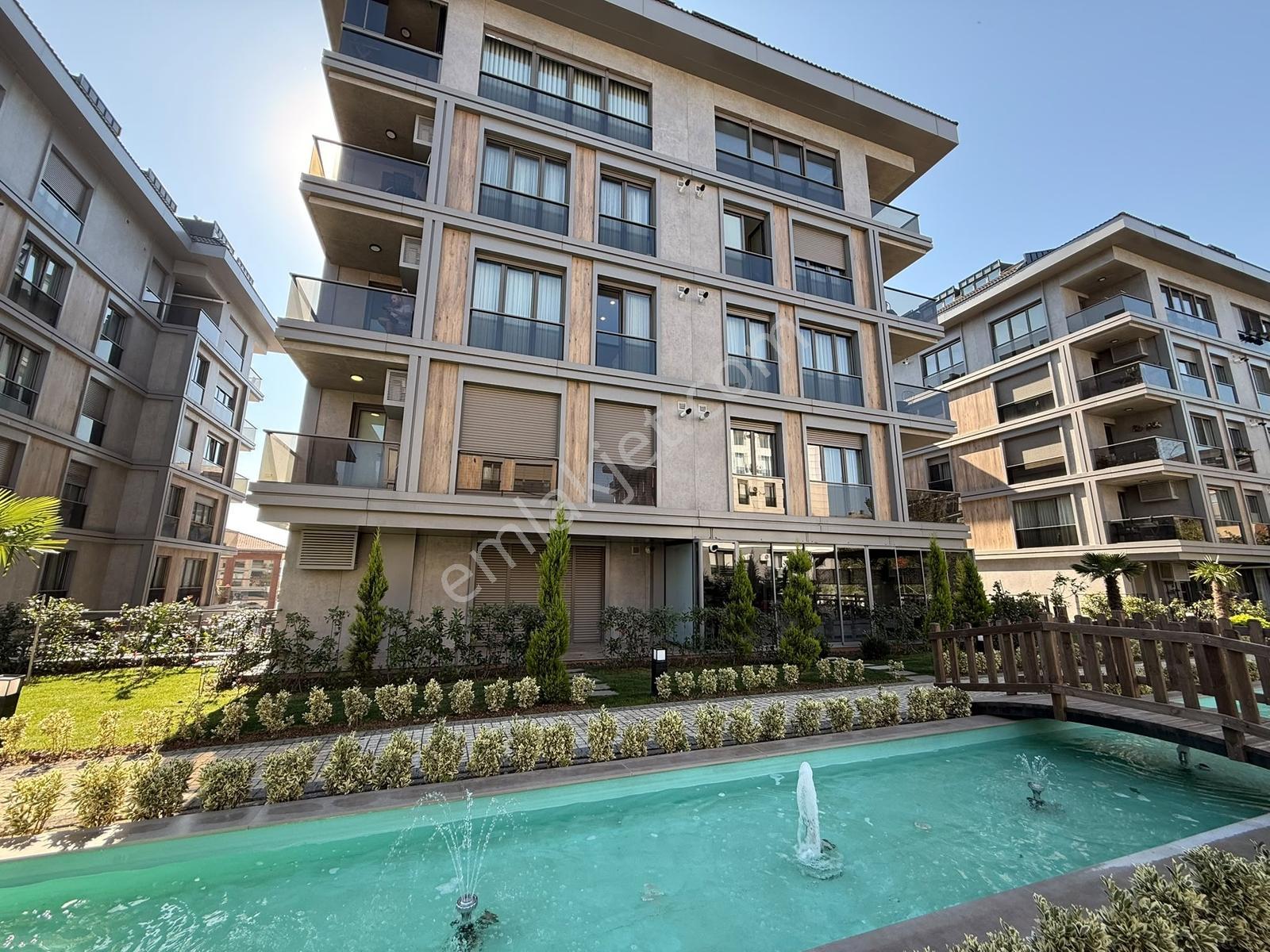 Remax Anı 'dan Çengelköy Vera Sitesi 'nde 4+1 Çatı Dubleksi — fotoğraf 2