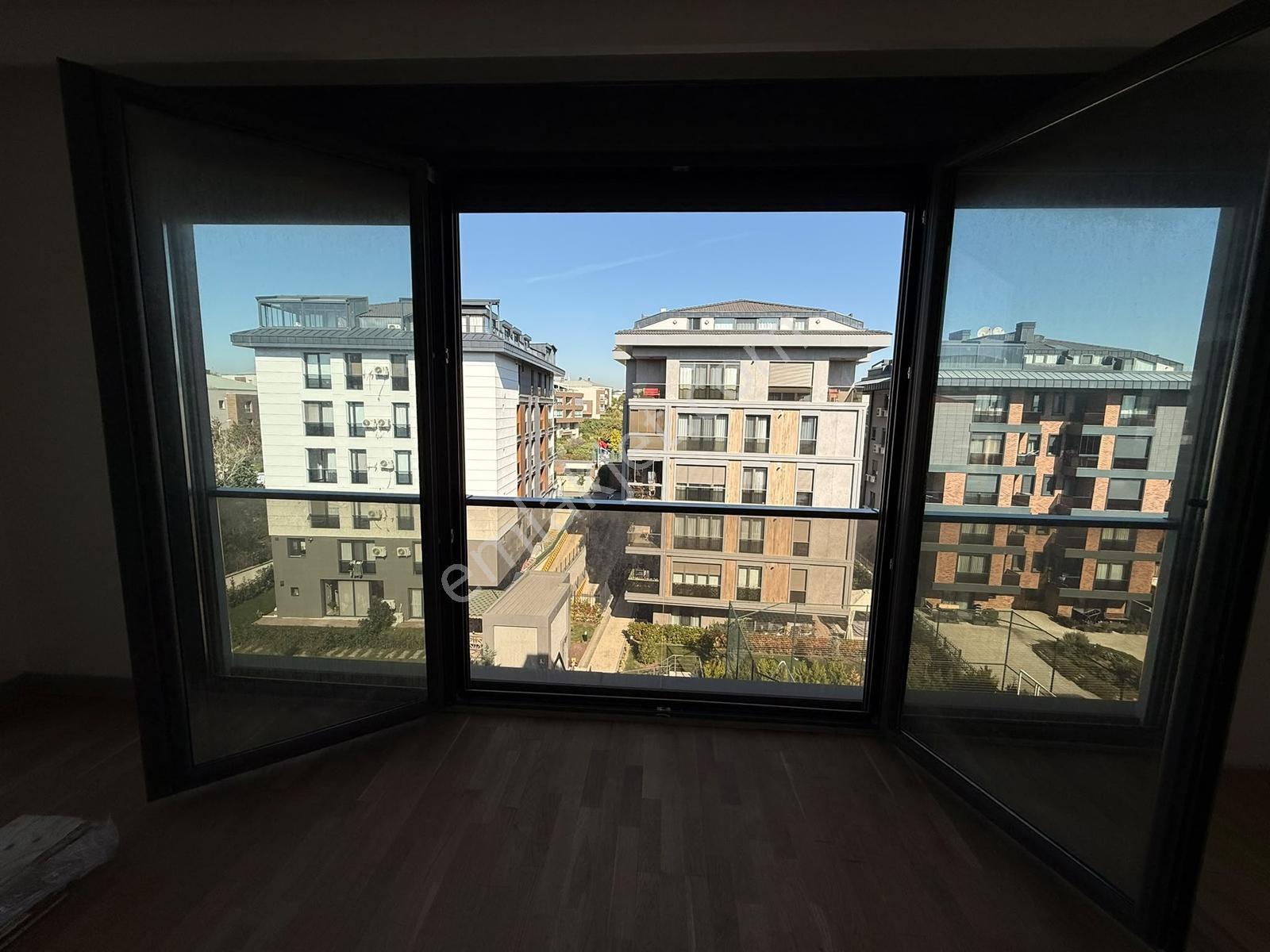 Remax Anı 'dan Çengelköy Vera Sitesi 'nde 4+1 Çatı Dubleksi — fotoğraf 12