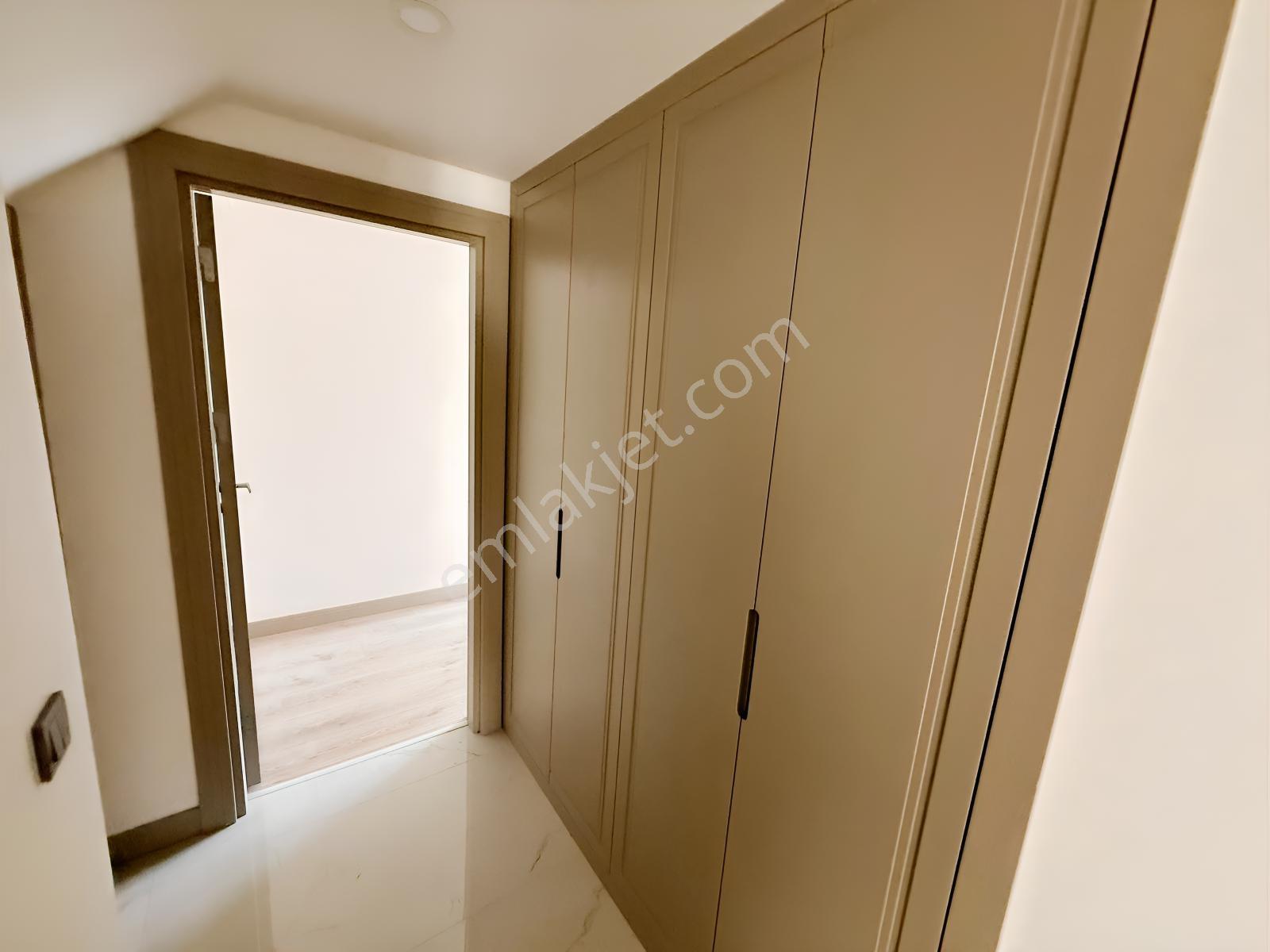 Remax Anı 'dan Çengelköy Vera Sitesi 'nde 4+1 Çatı Dubleksi — fotoğraf 30
