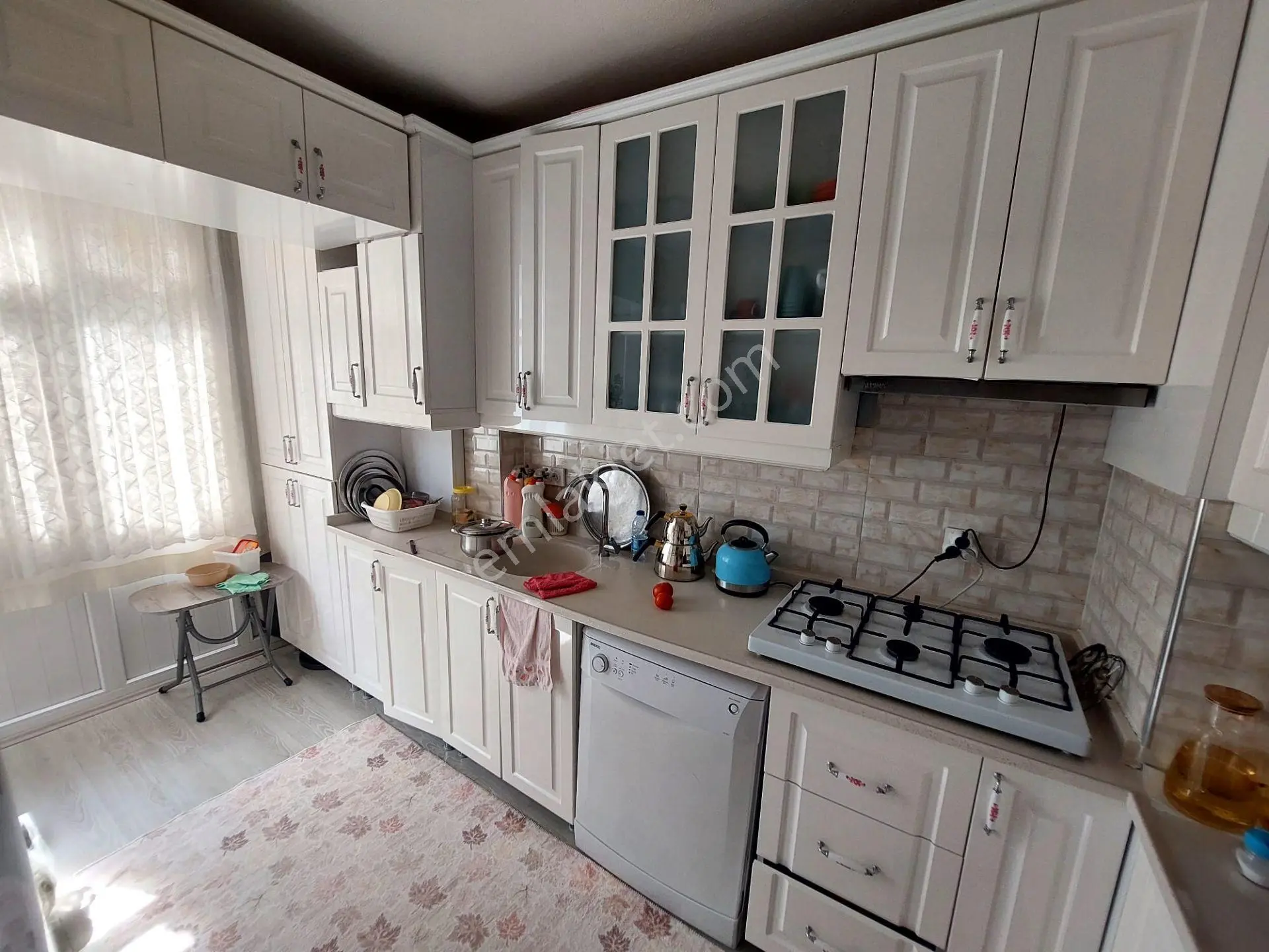 Çatkapıdan Selçuklu Mh Merkezi Lokasyonda Katta Salon Bağımsız 3+1 Daire — fotoğraf 2
