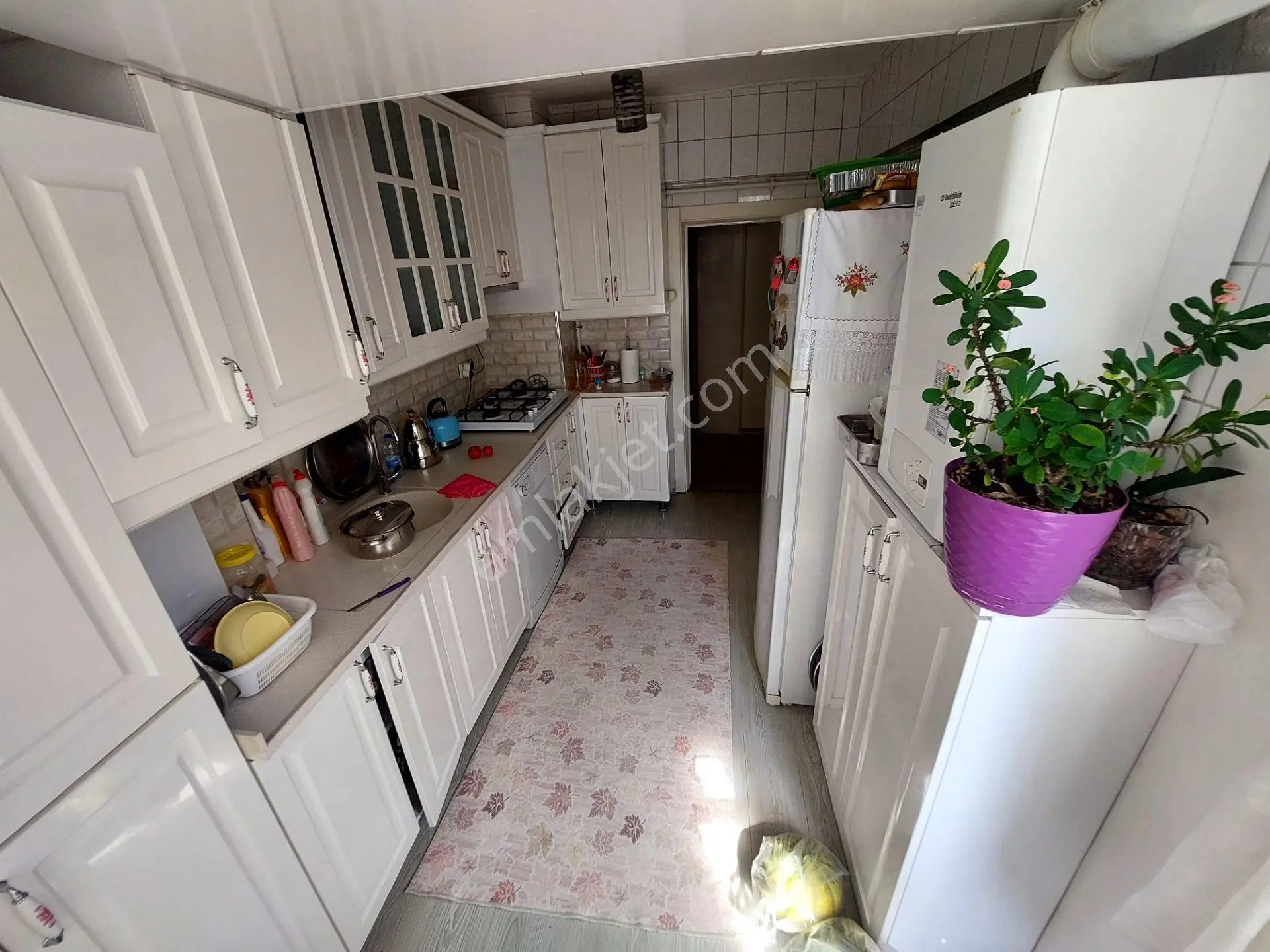 Çatkapıdan Selçuklu Mh Merkezi Lokasyonda Katta Salon Bağımsız 3+1 Daire — fotoğraf 3