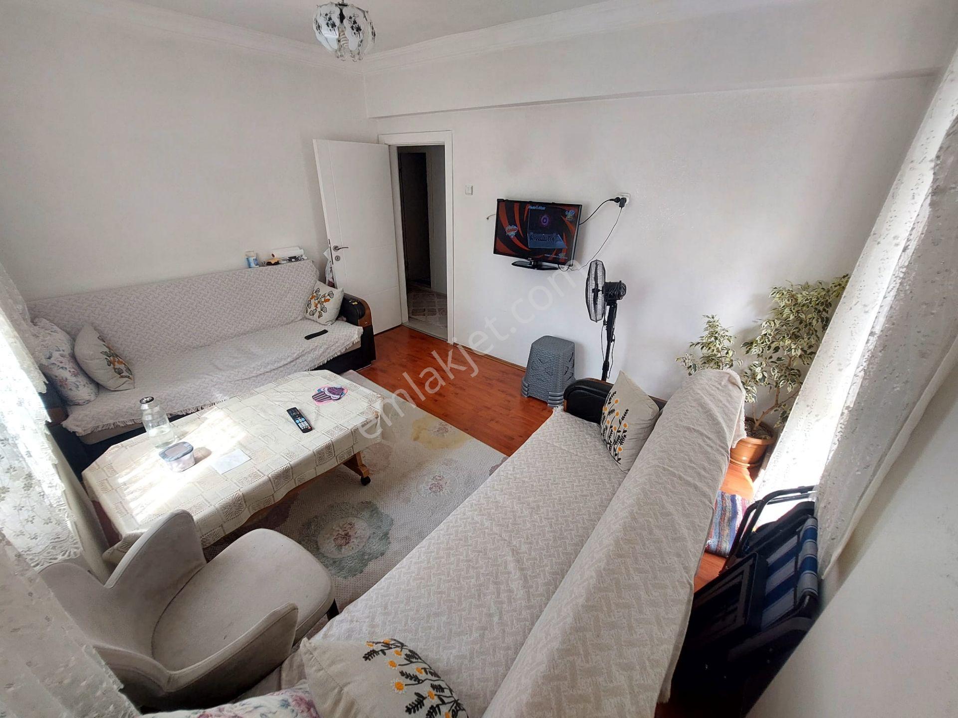 Çatkapıdan Selçuklu Mh Merkezi Lokasyonda Katta Salon Bağımsız 3+1 Daire — fotoğraf 20