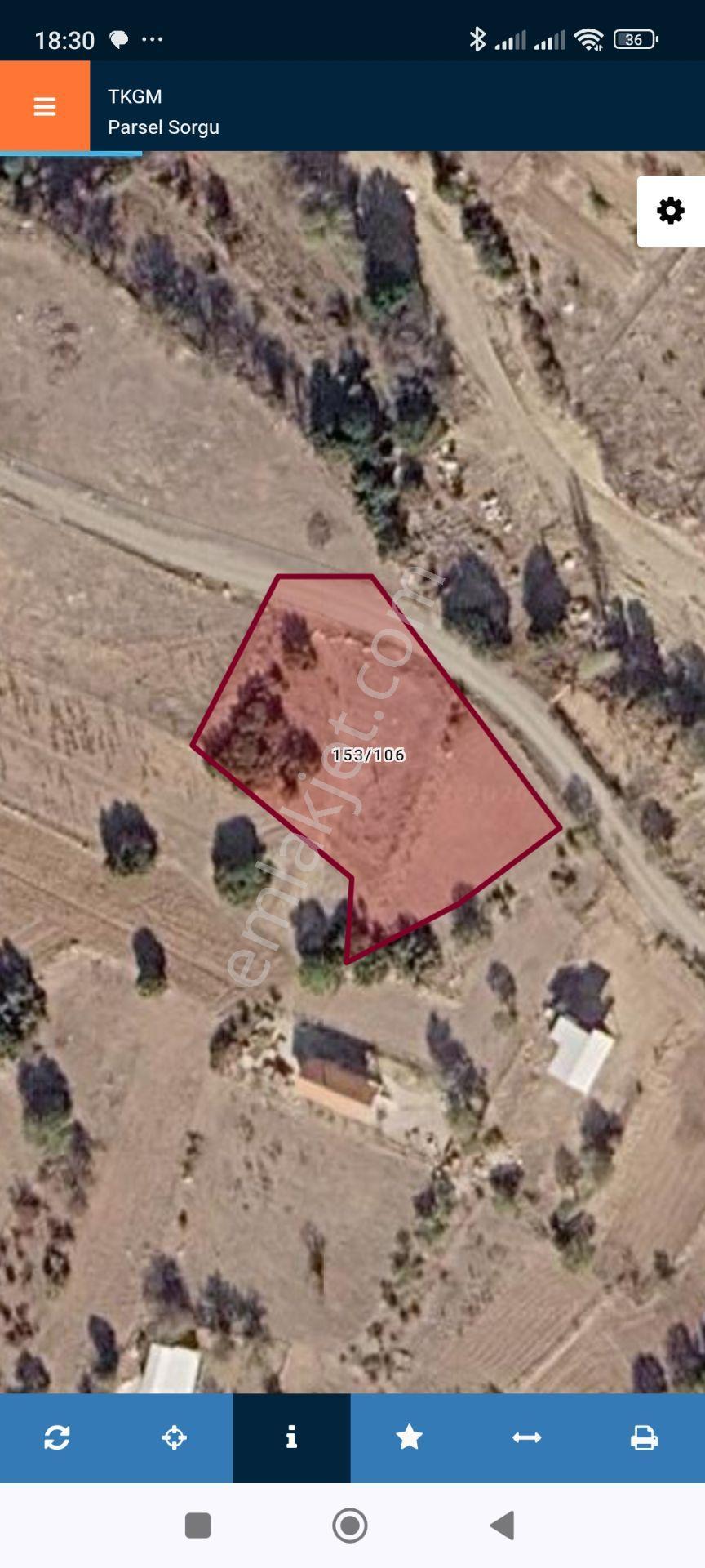 Antalya Korkuteli Kevzer De Satılık 1.296M2 Tarla Resmi Yolu Var Elektrik Su Var