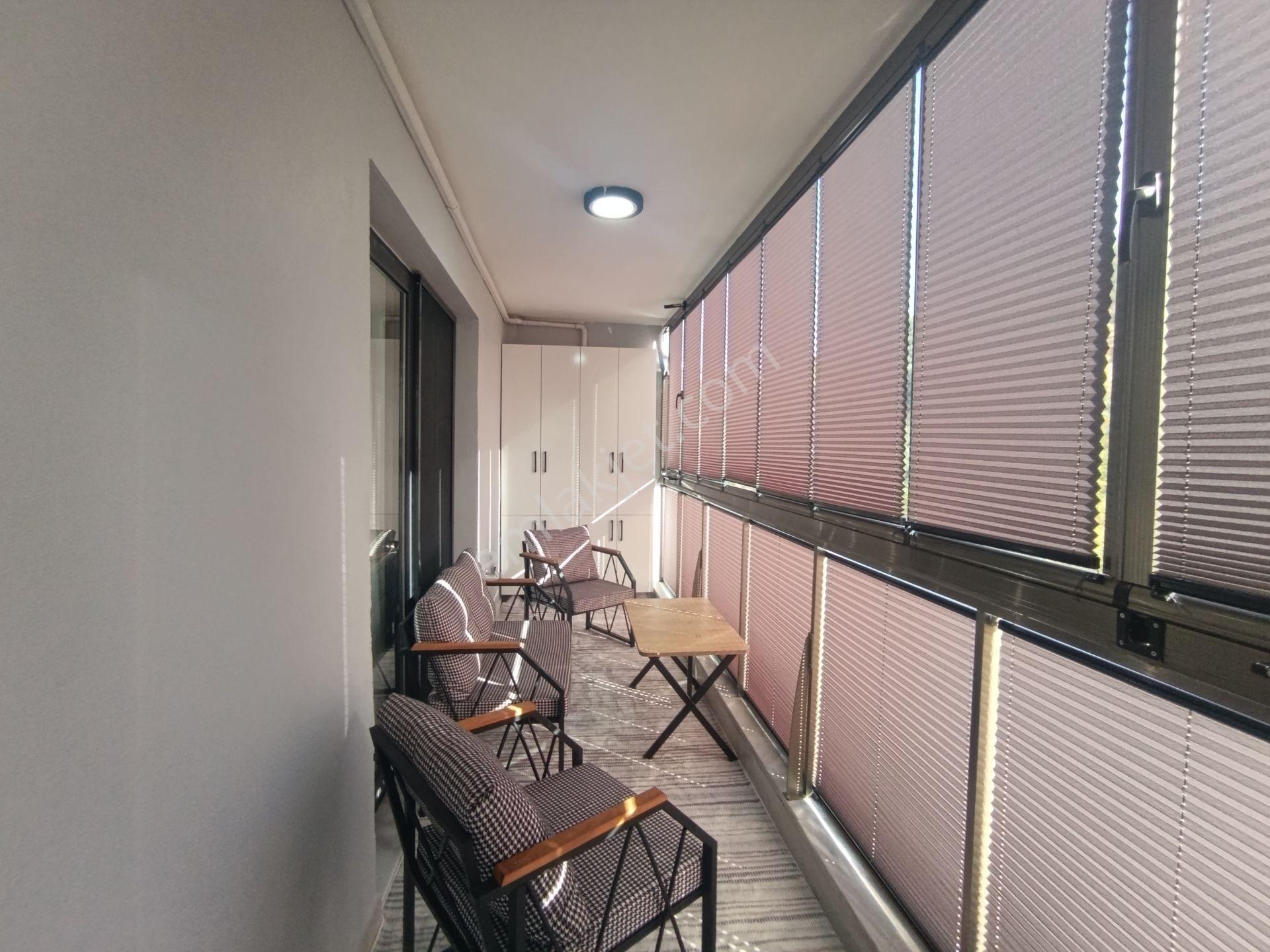 Salihli Sağlık Mahallesinde 3+1 3 Balkonlu Daire — fotoğraf 3