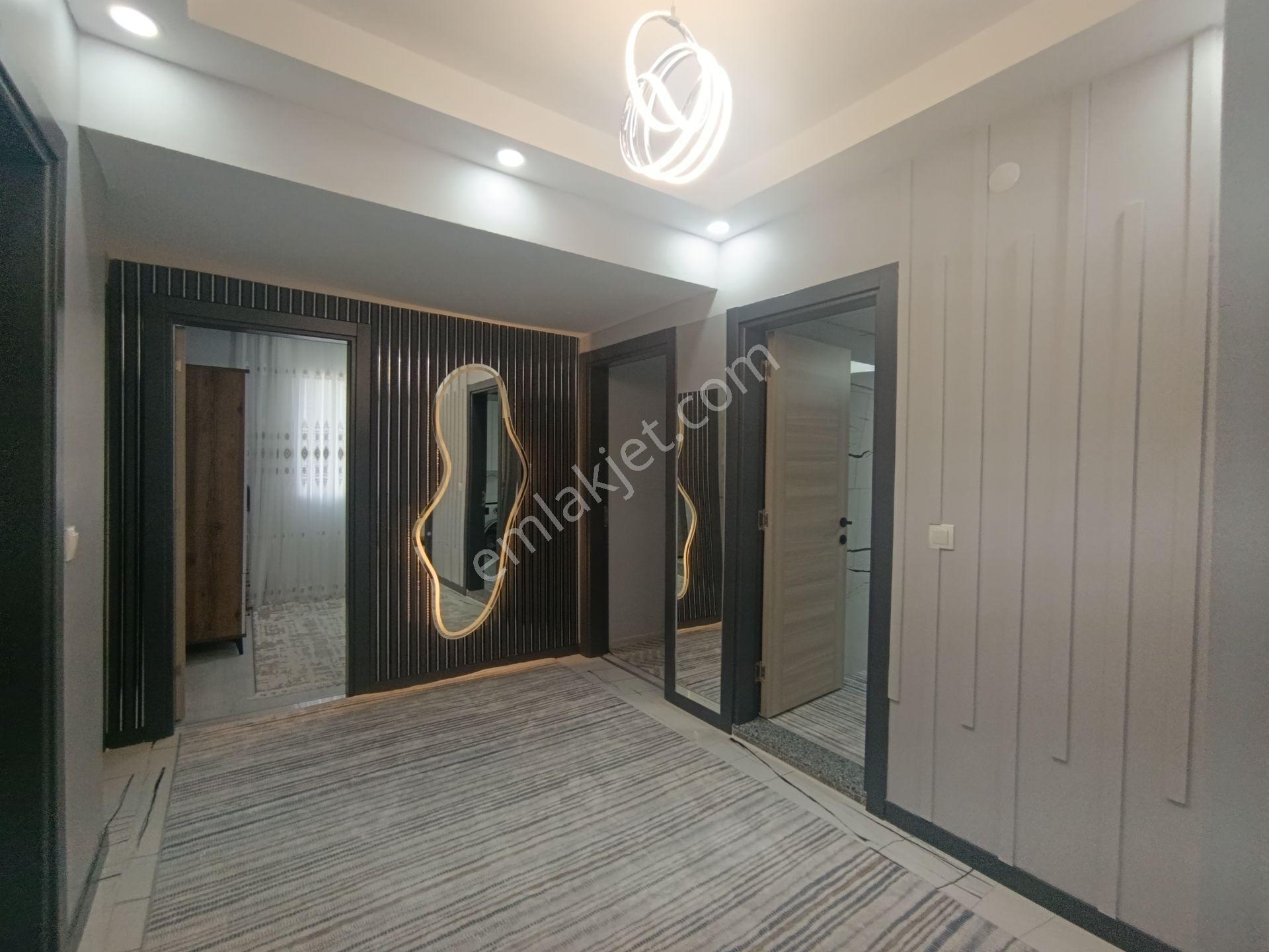 Salihli Sağlık Mahallesinde 3+1 3 Balkonlu Daire — fotoğraf 8