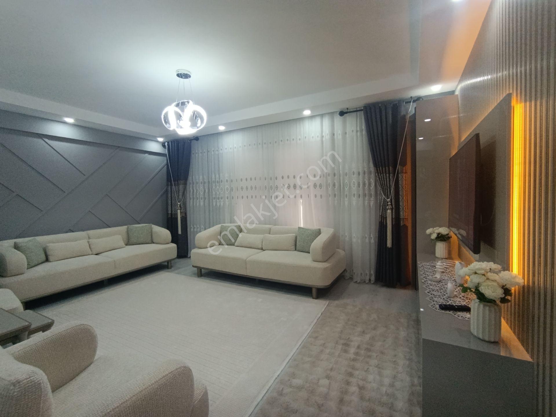 Salihli Sağlık Mahallesinde 3+1 3 Balkonlu Daire — fotoğraf 12