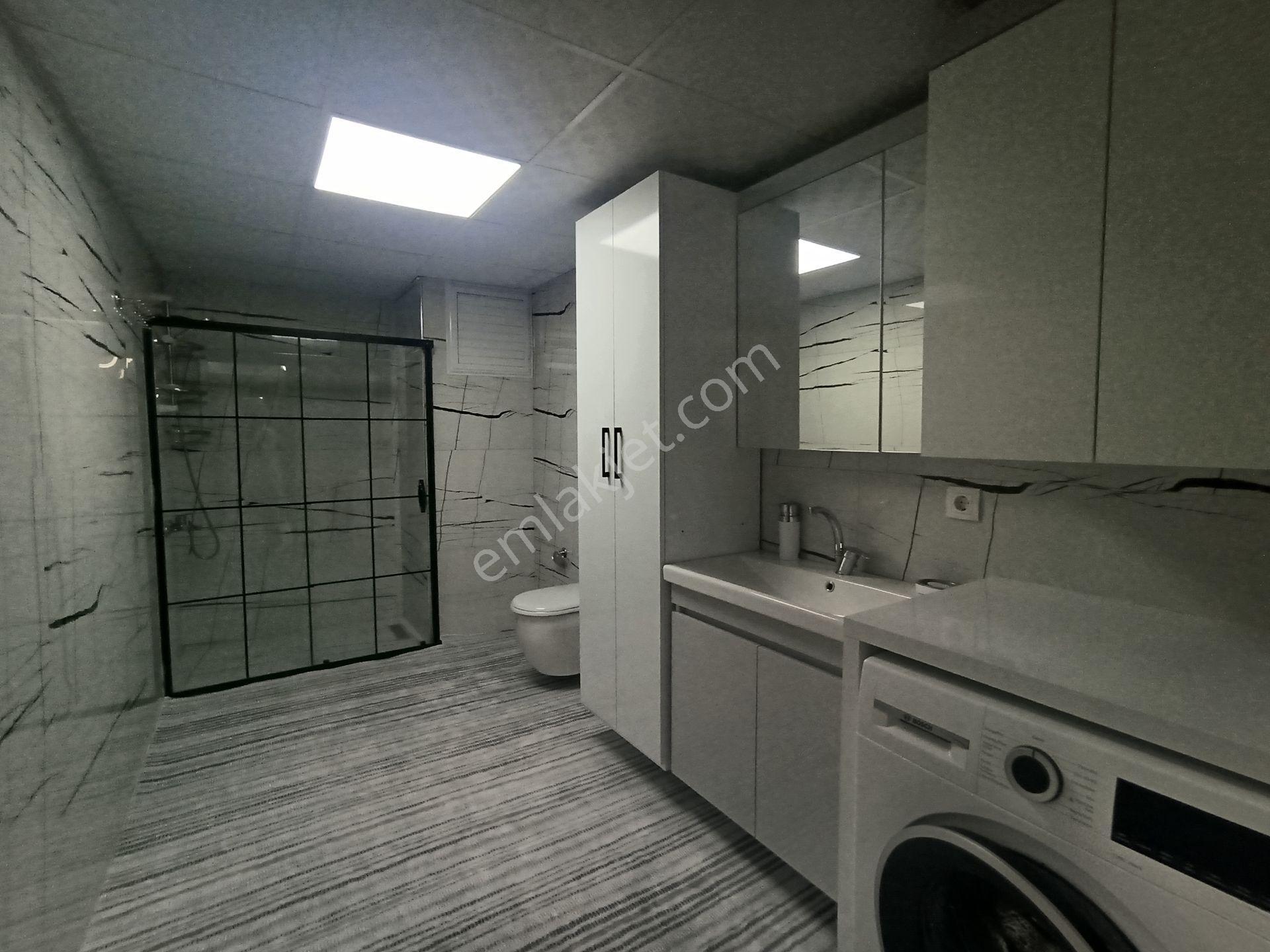 Salihli Sağlık Mahallesinde 3+1 3 Balkonlu Daire — fotoğraf 14