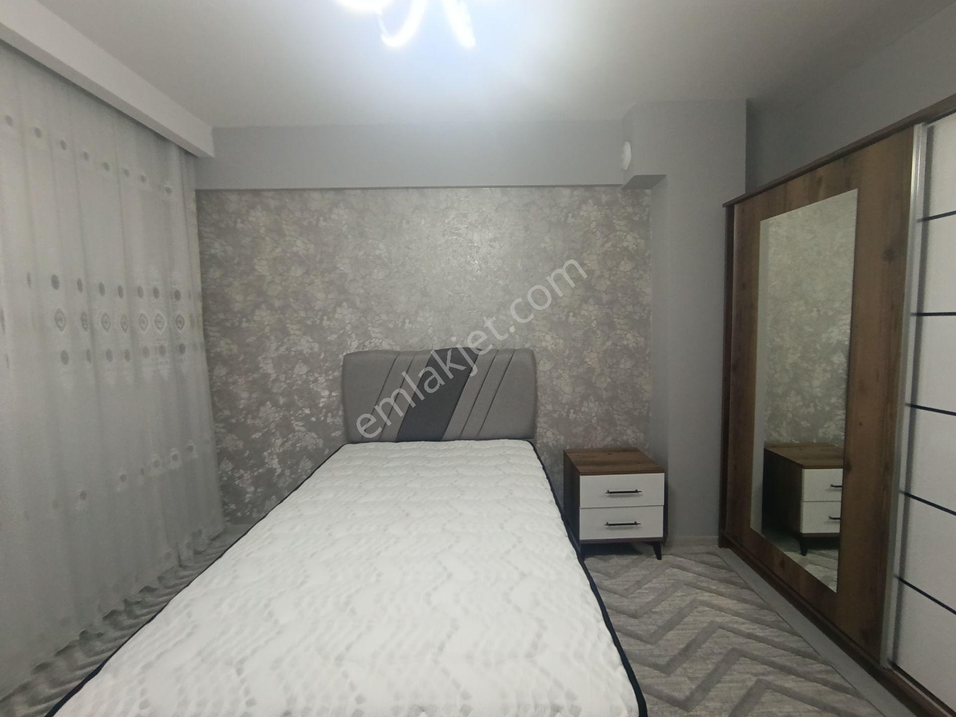Salihli Sağlık Mahallesinde 3+1 3 Balkonlu Daire — fotoğraf 17