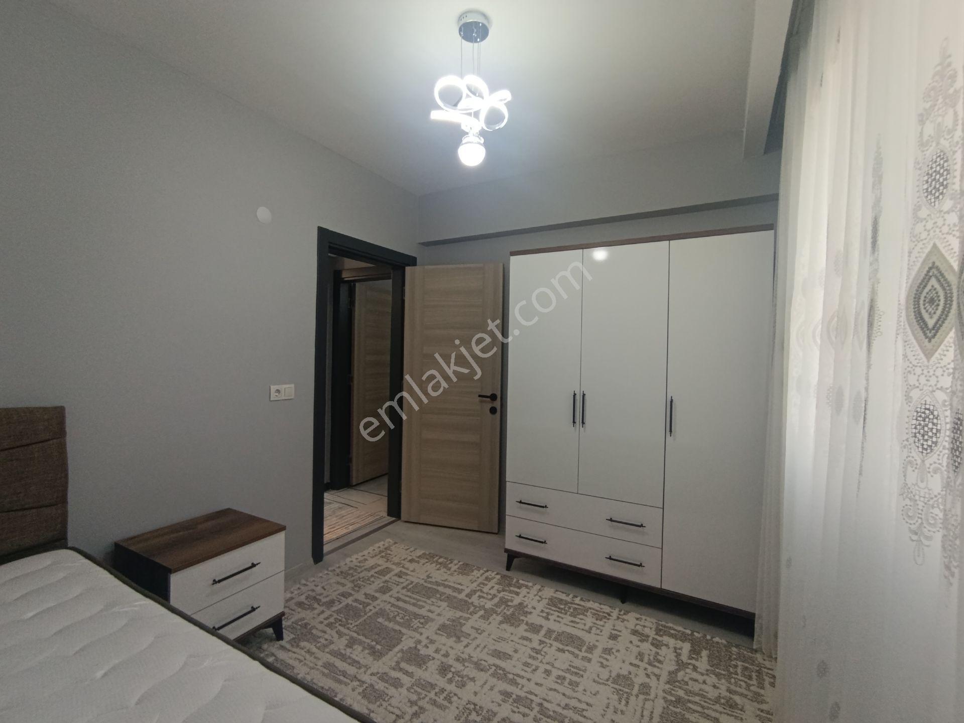 Salihli Sağlık Mahallesinde 3+1 3 Balkonlu Daire — fotoğraf 21