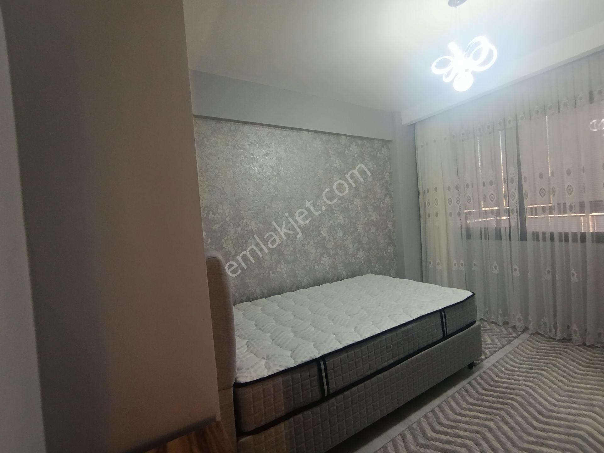 Salihli Sağlık Mahallesinde 3+1 3 Balkonlu Daire — fotoğraf 22