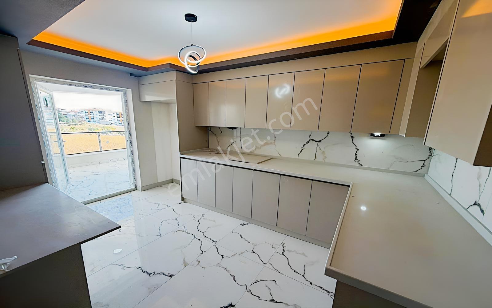 Yenikent Emlak'tan Satılık 3+1 Geniş M2 Manzaralı Daire — fotoğraf 8