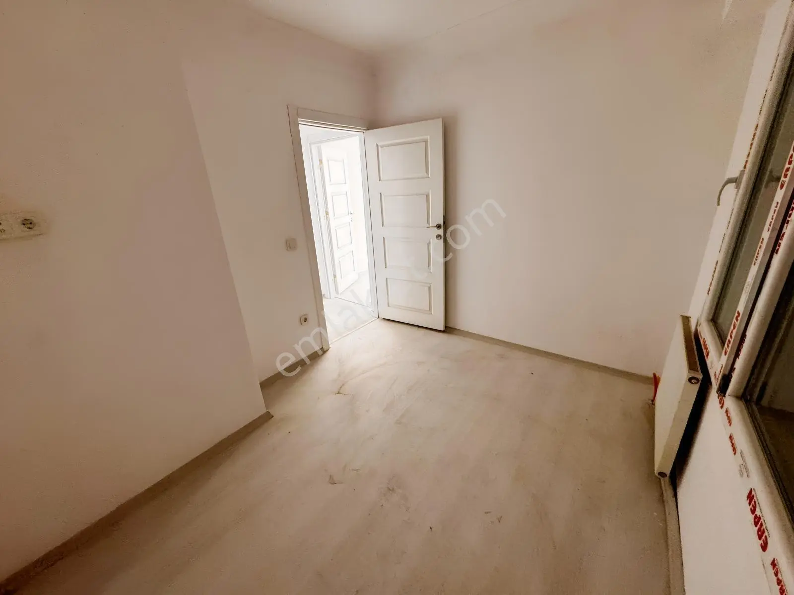 Pegaas'tan Hayatpark 4 Şehir Manzaralı 12.kat 1+1 Satılık Daire — fotoğraf 3