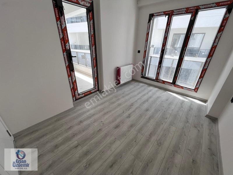 Ersan Özdemirden İkizçayda Kapalı Otoparklı Havuzlu Site İçi 1+1 — fotoğraf 14