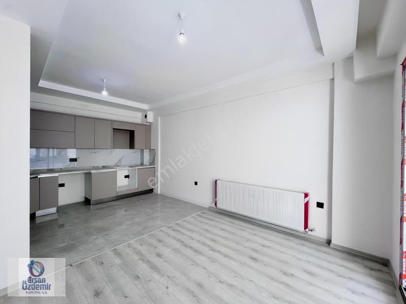 Ersan Özdemirden İkizçayda Kapalı Otoparklı Havuzlu Site İçi 1+1 — fotoğraf 21