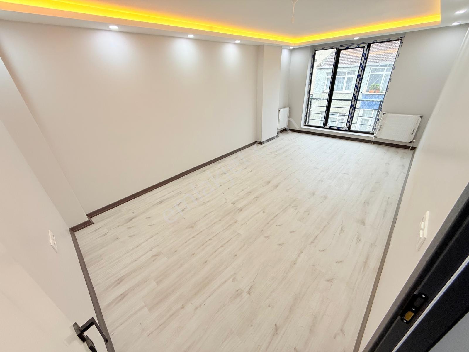Pusula İnş.tan Cebeci Mah Cadeye Yakın 100m2 4kat Daire — fotoğraf 13