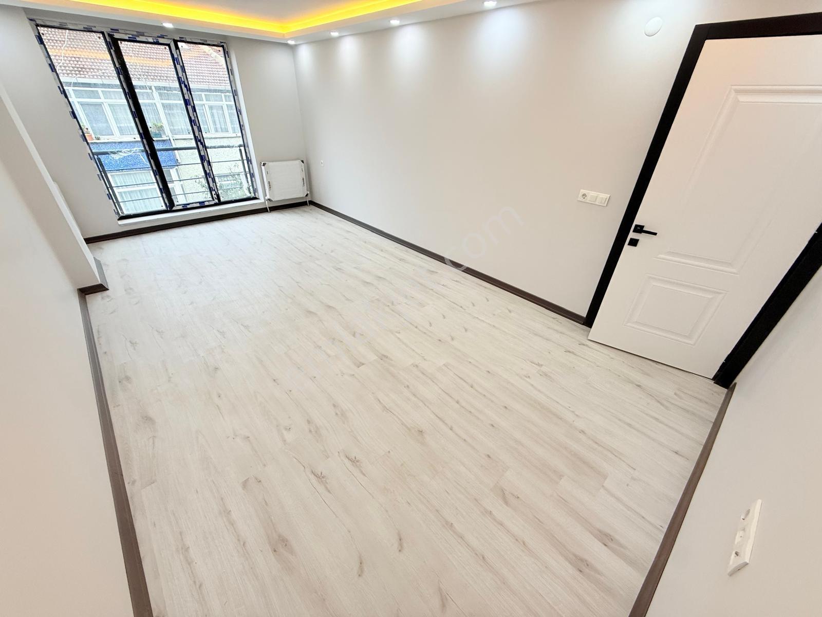 Pusula İnş.tan Cebeci Mah Cadeye Yakın 100m2 4kat Daire — fotoğraf 15
