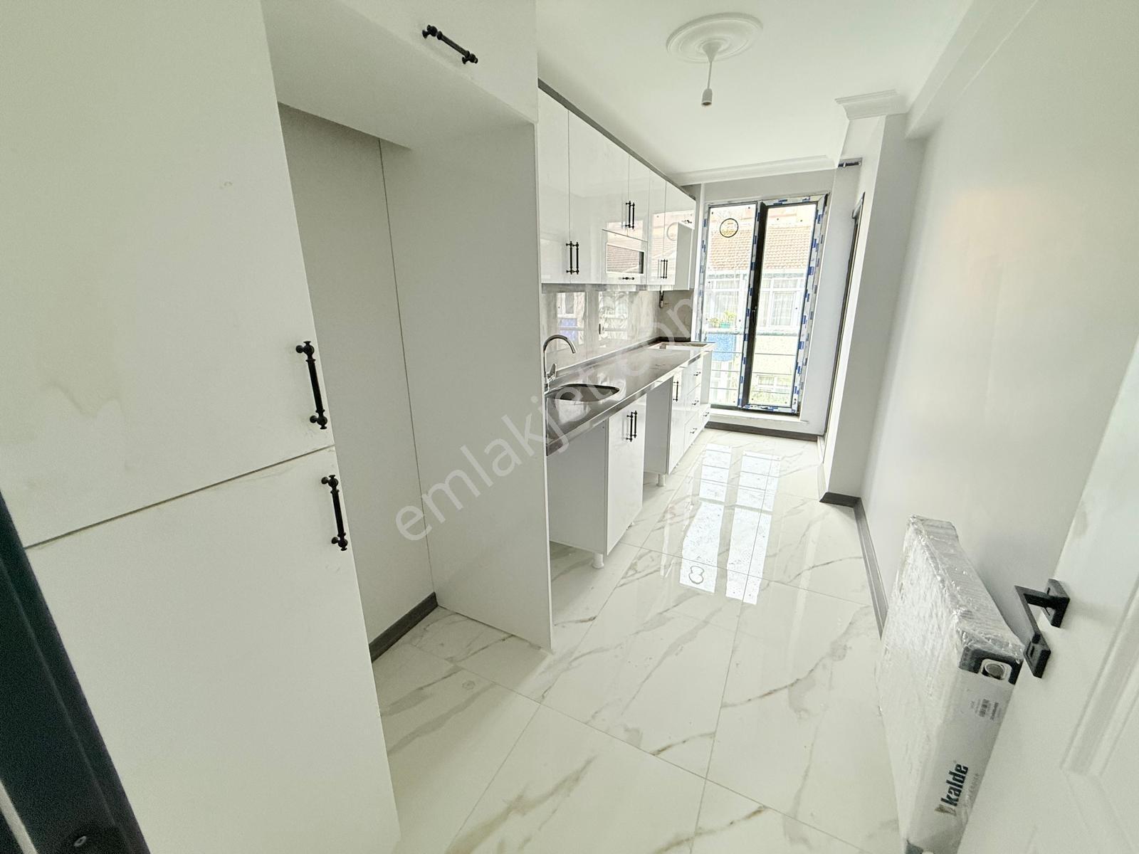 Pusula İnş.tan Cebeci Mah Cadeye Yakın 100m2 4kat Daire — fotoğraf 17
