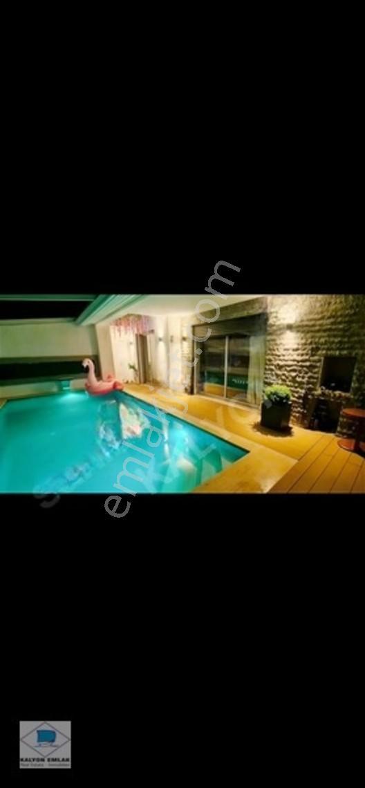 Çeşme Sakarya'da Kalyon'dan Isıtmalı Havuzlu 5+2 Lüks Villa — fotoğraf 3