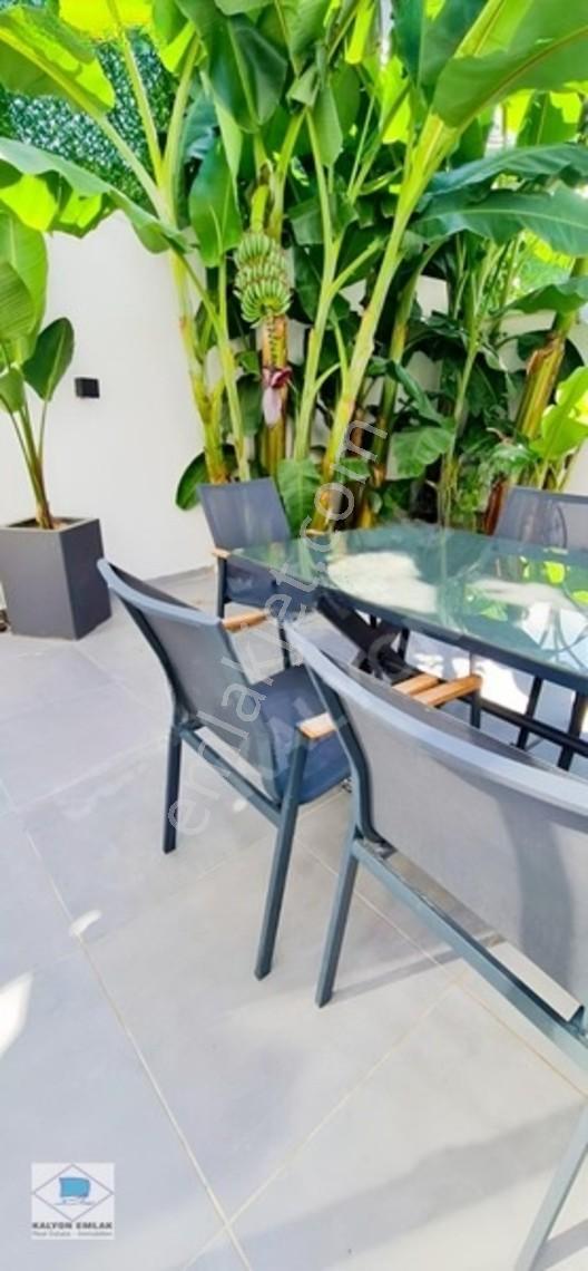 Çeşme Sakarya'da Kalyon'dan Isıtmalı Havuzlu 5+2 Lüks Villa — fotoğraf 16