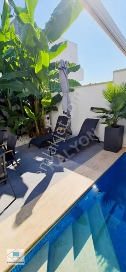 Çeşme Sakarya'da Kalyon'dan Isıtmalı Havuzlu 5+2 Lüks Villa — fotoğraf 24