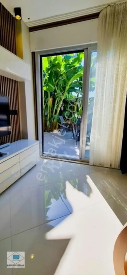 Çeşme Sakarya'da Kalyon'dan Isıtmalı Havuzlu 5+2 Lüks Villa — fotoğraf 27