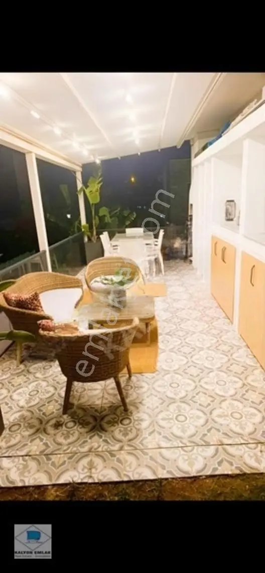 Çeşme Sakarya'da Kalyon'dan Isıtmalı Havuzlu 5+2 Lüks Villa — fotoğraf 32