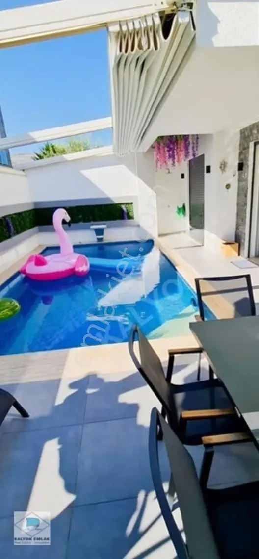Çeşme Sakarya'da Kalyon'dan Isıtmalı Havuzlu 5+2 Lüks Villa — fotoğraf 34