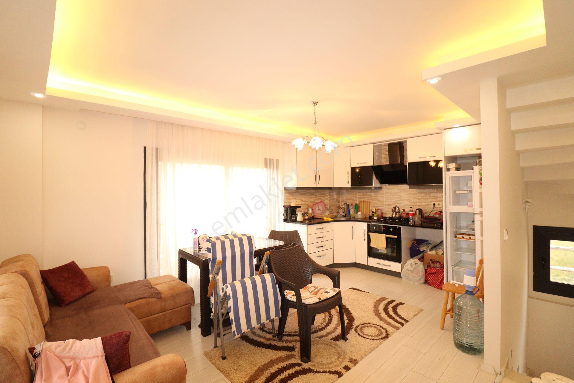 Seferihisar Mersin Alanı Mh. Deniz Manzaralı Bahçeli Satılık 3+1 Villa — fotoğraf 8