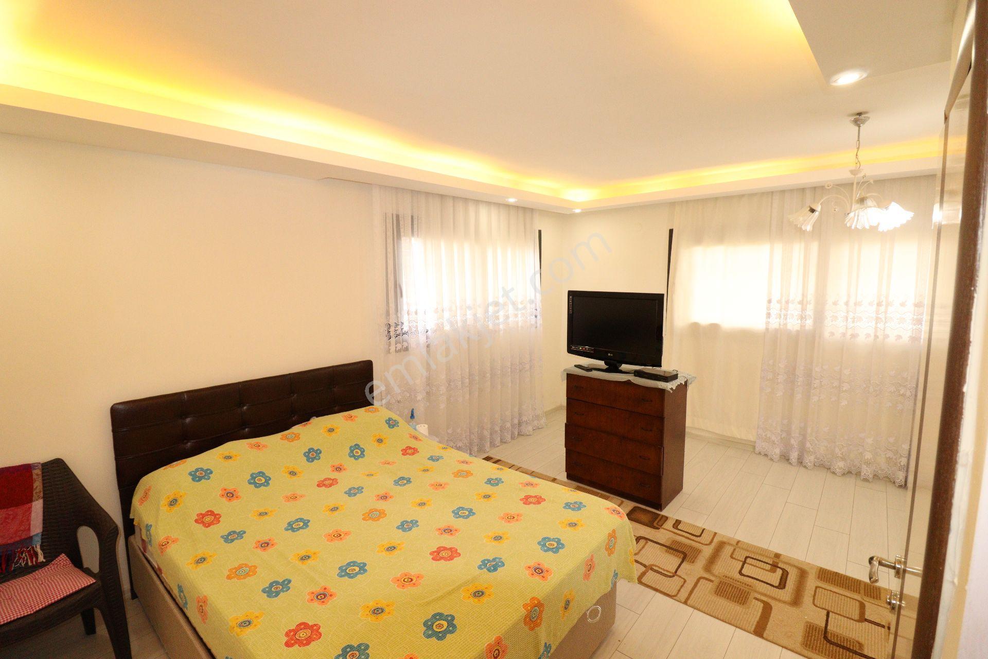 Seferihisar Mersin Alanı Mh. Deniz Manzaralı Bahçeli Satılık 3+1 Villa — fotoğraf 13